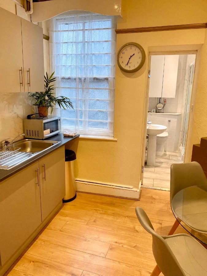 Candy Cafe Apartment London Bagian luar foto