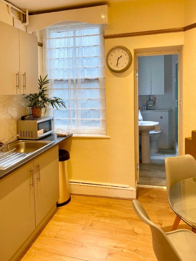 Candy Cafe Apartment London Bagian luar foto