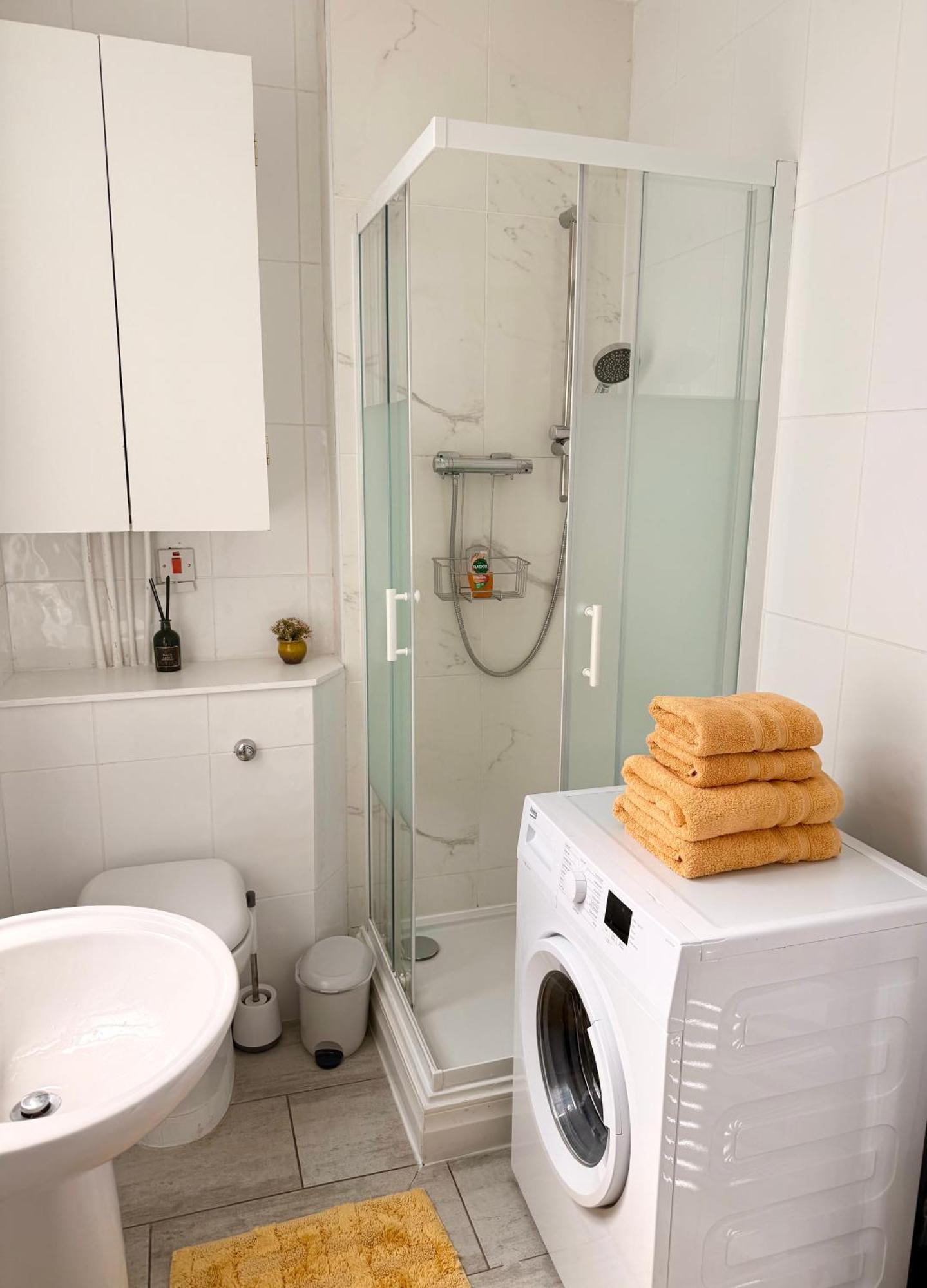 Candy Cafe Apartment London Bagian luar foto