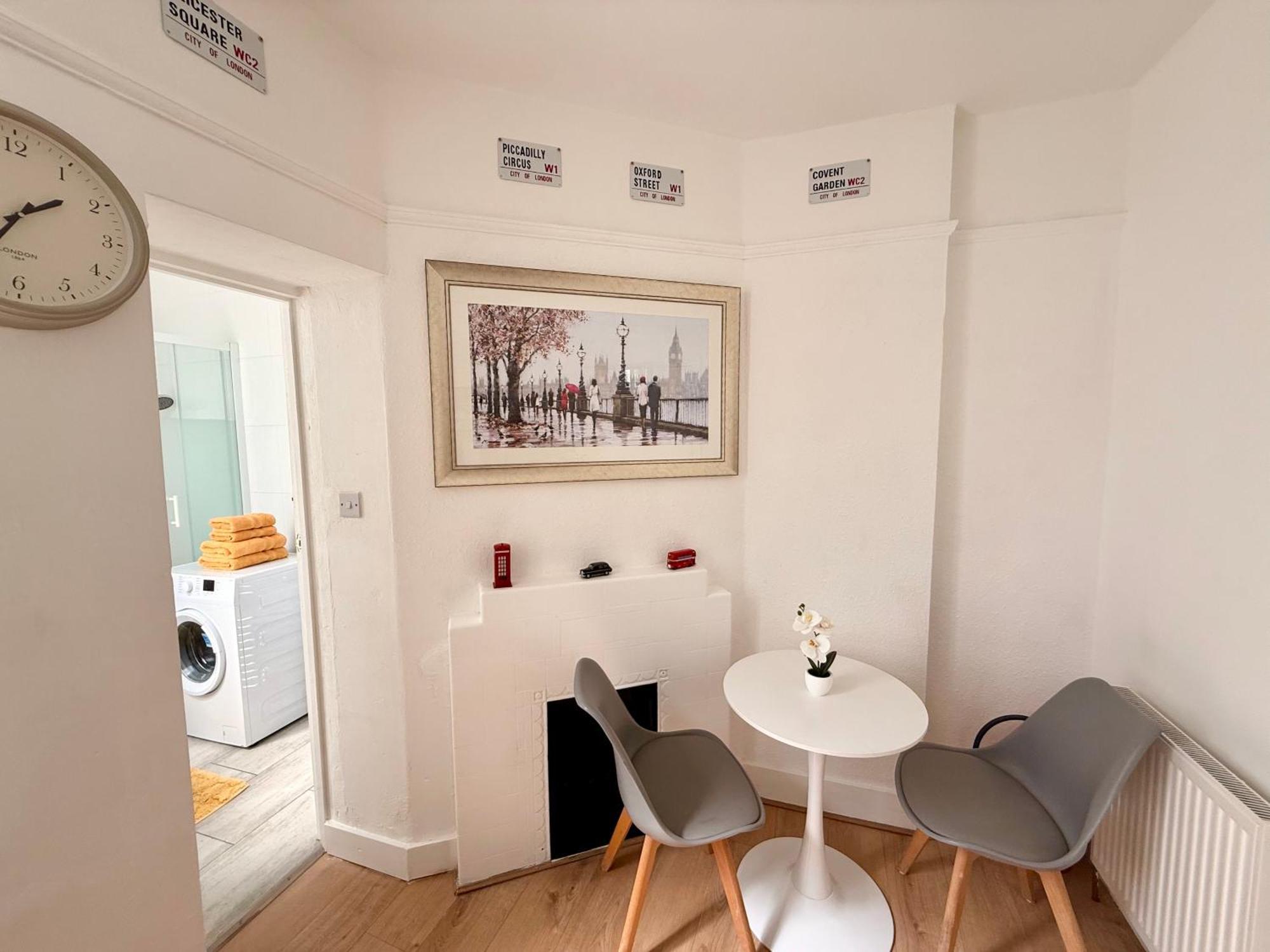 Candy Cafe Apartment London Bagian luar foto